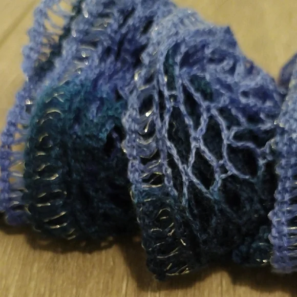 Blue Ruffled Knit Scarf - Picture 8 of 9